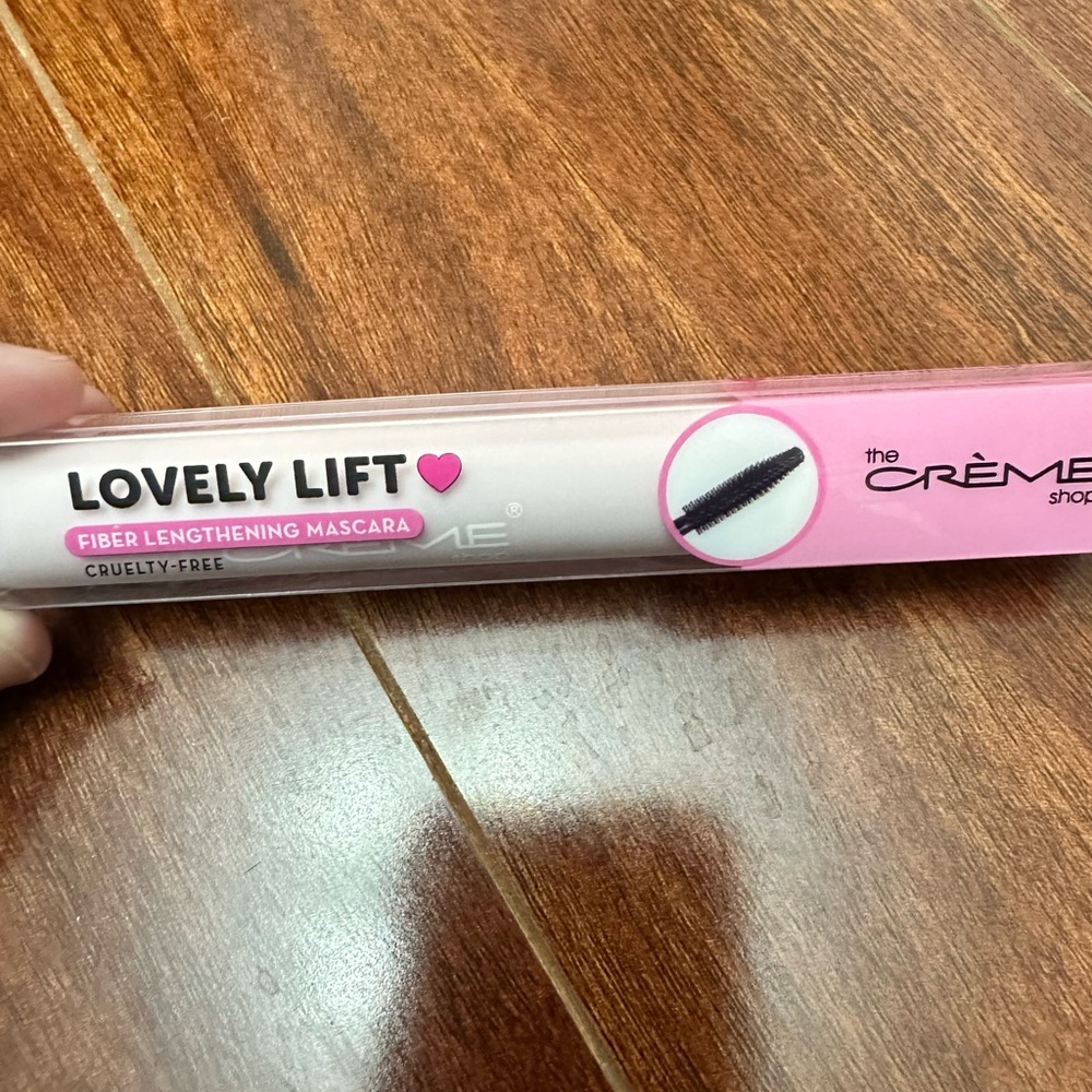 The Crème Shop Lovely Lift Mascara - Black